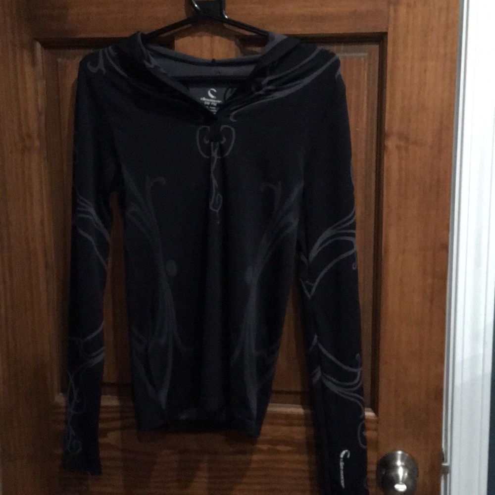 Black long sleeve tee